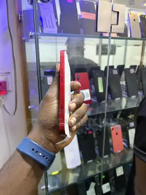Apple iPhone 13 128 GB Red