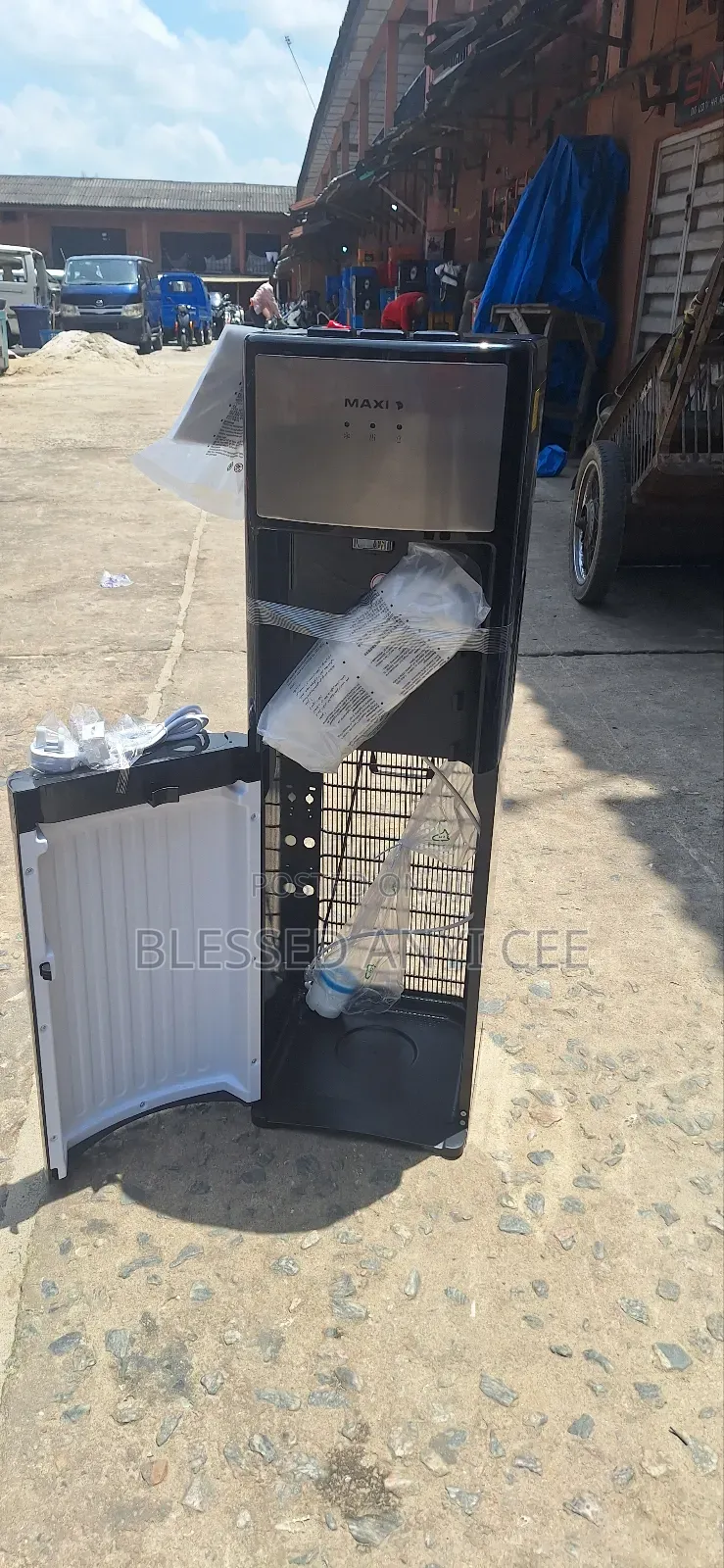 New Maxi Bottom Loader Water Dispenser Hot Cold Normal Water