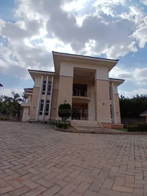 7bdrm Mansion in Asokoro for sale