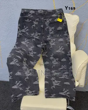 *High Quality Baggy Jeans