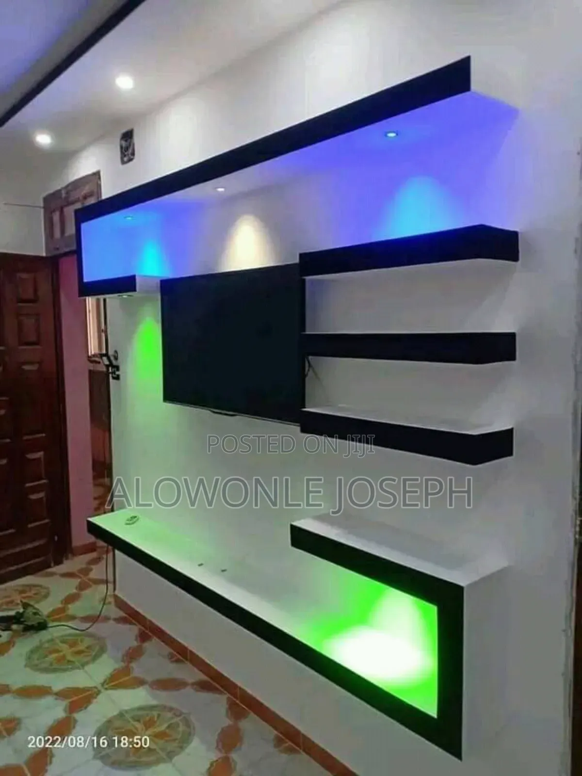 Tv Stand P.O.P