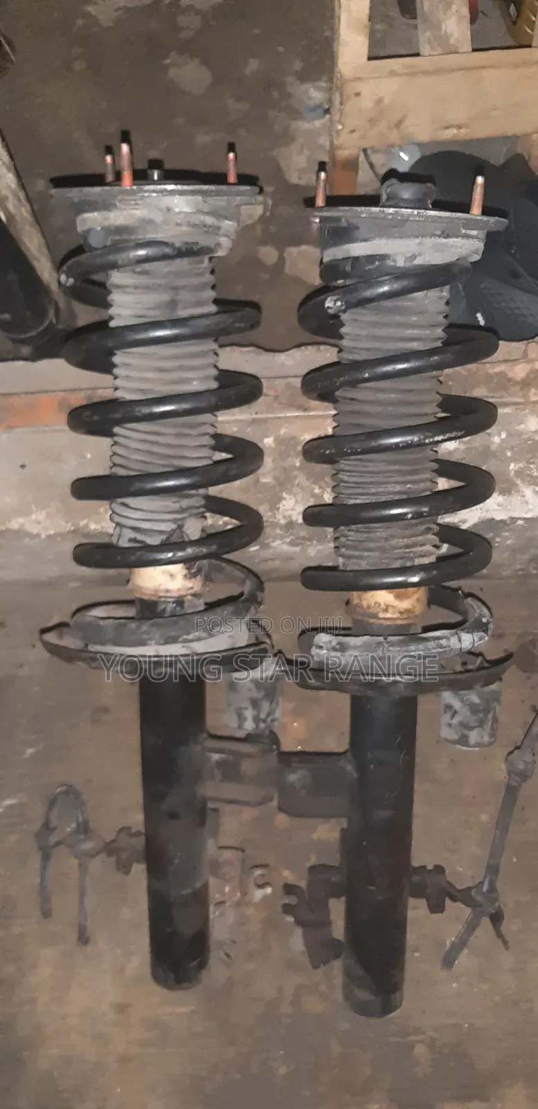 Range Rover Evoque Front and Back Shock