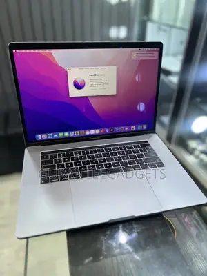 Laptop Apple MacBook Pro 2019 16GB Intel Core i9 SSD 512GB