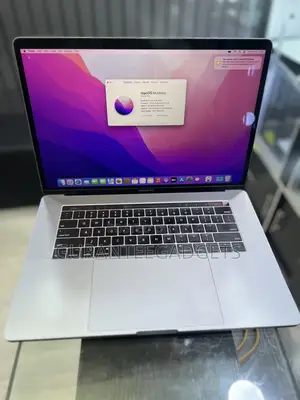 Laptop Apple MacBook Pro 2019 16GB Intel Core i9 SSD 512GB