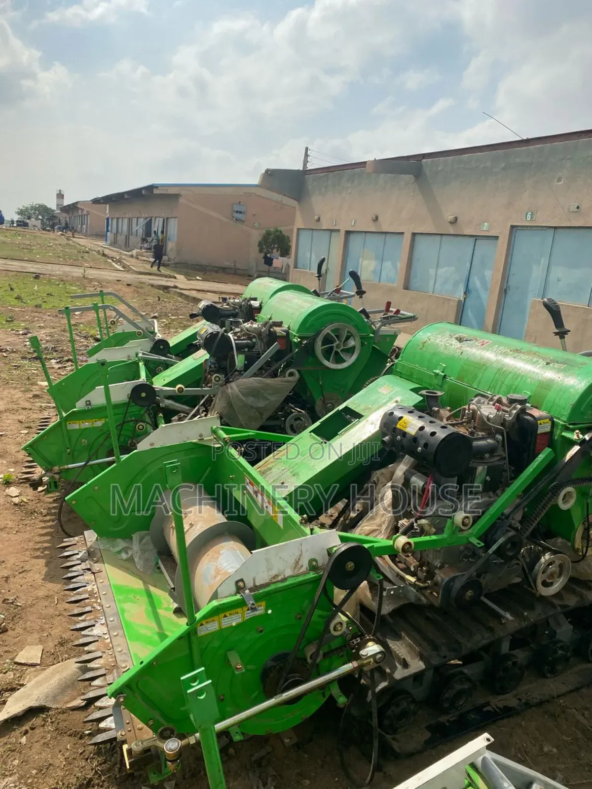 Mini Combine Harvester