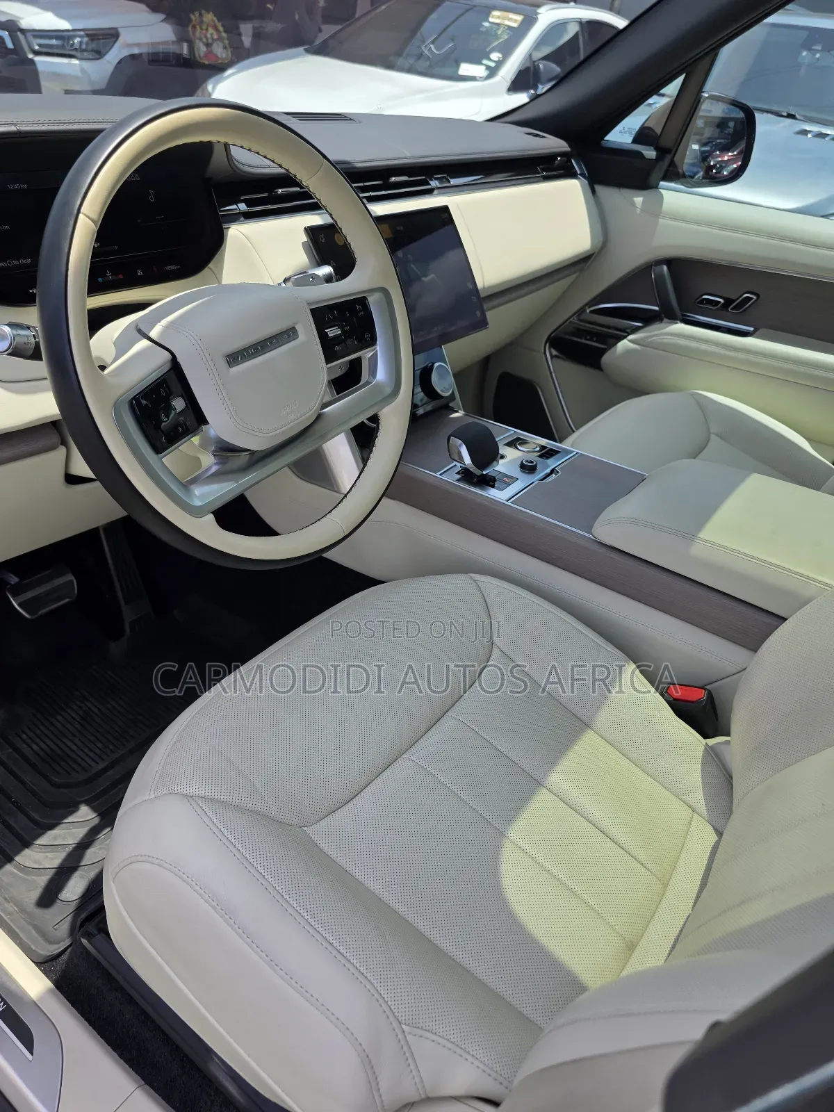 Land Rover Range Rover Vogue 2023 Brown