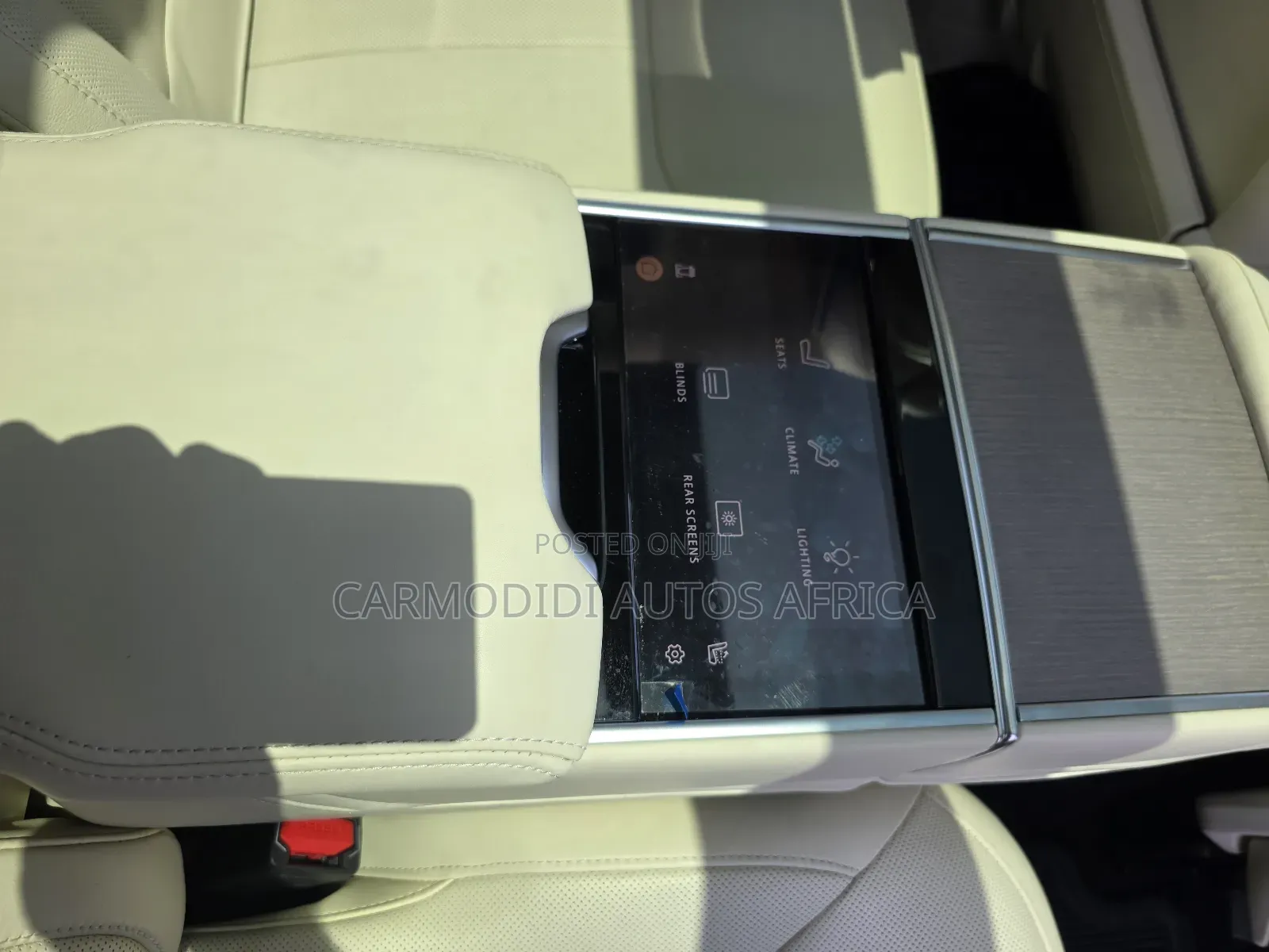 Land Rover Range Rover Vogue 2023 Brown