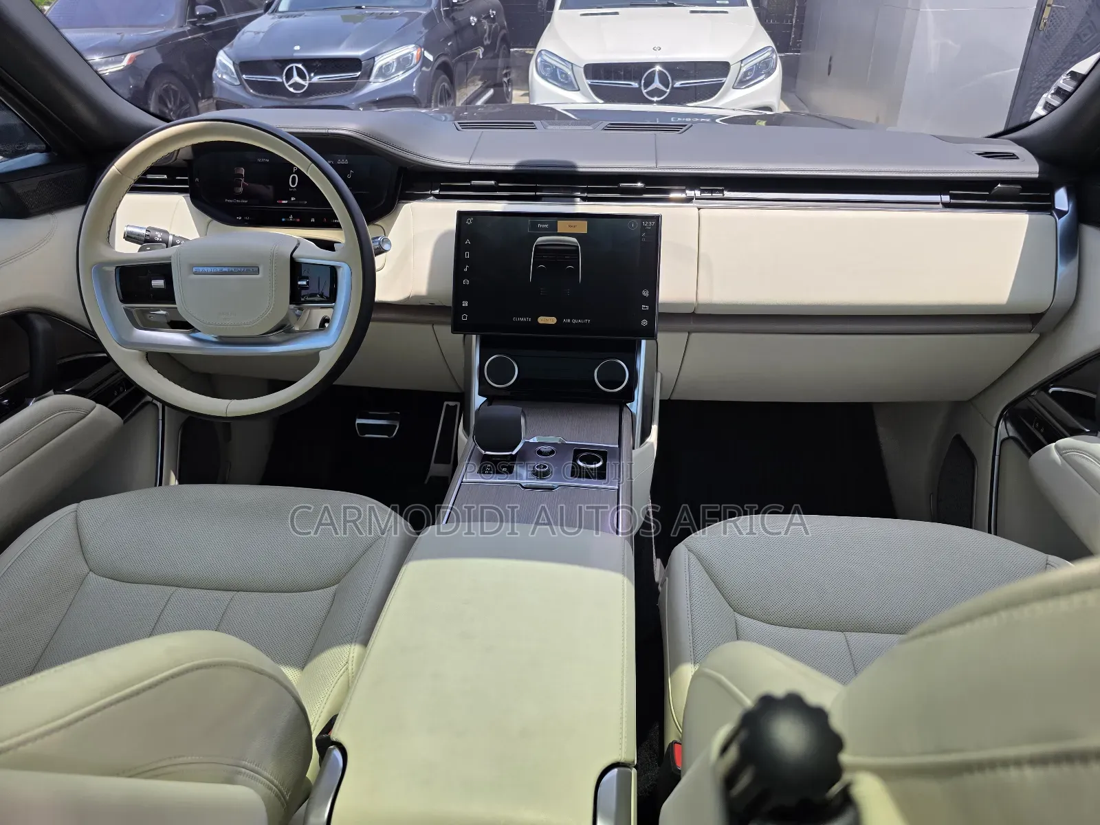 Land Rover Range Rover Vogue 2023 Brown