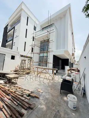 4bdrm Duplex in Lekki Phase 1 for sale