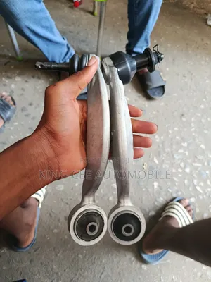 Upper Arm Ls460/Ls500