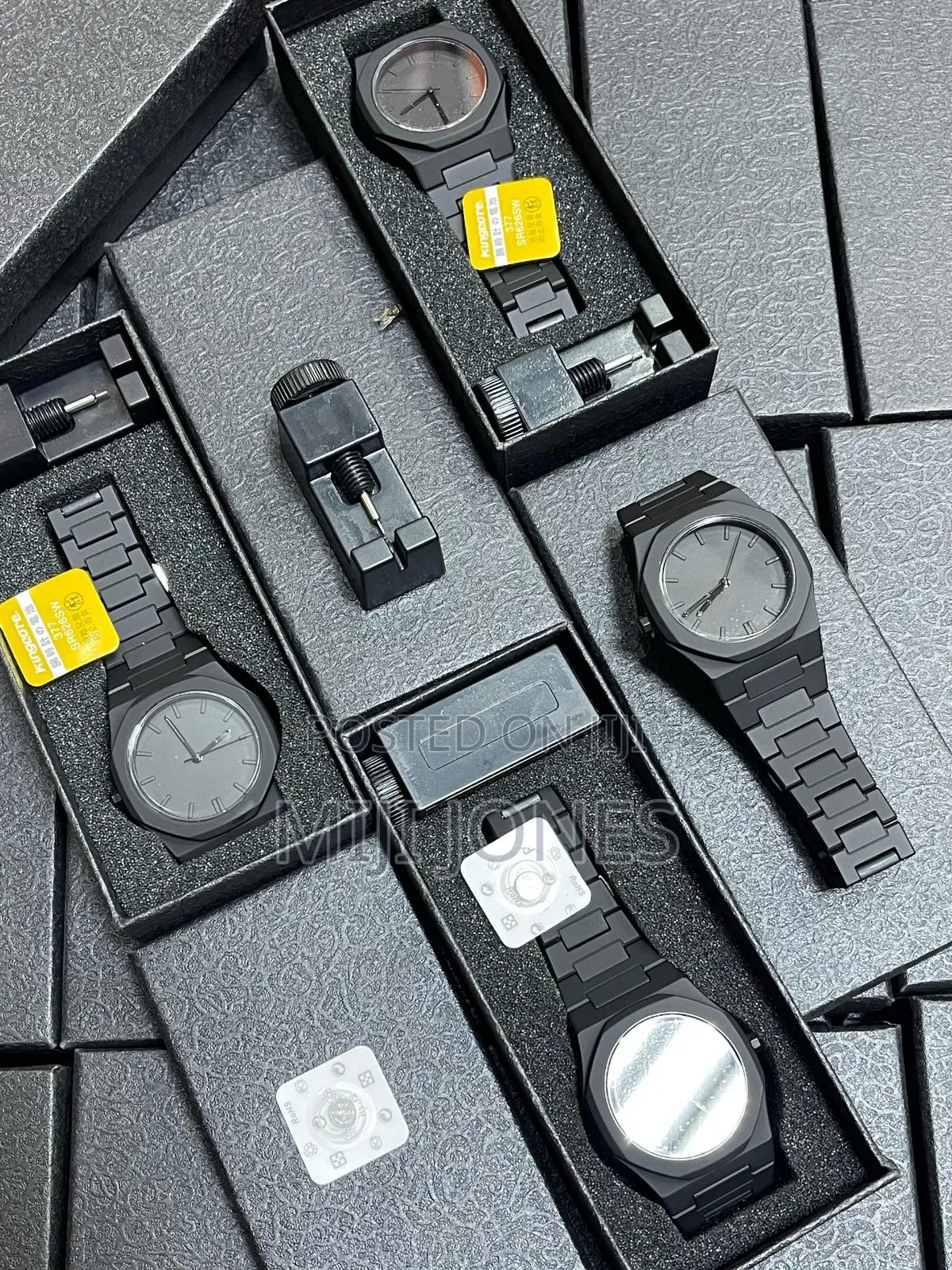 Valenzo Chain Watch - Elevate Your Style"