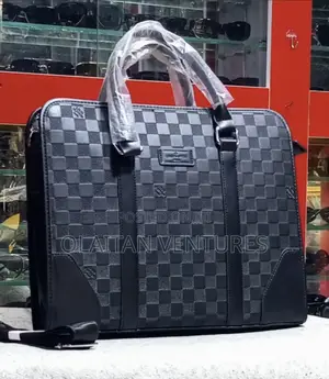 Photo - Louis Vuitton Men’S Handbag