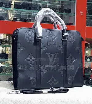 Louis Vuitton Men’S Handbag