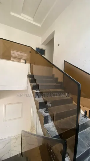 Odogwu Glass Handrail