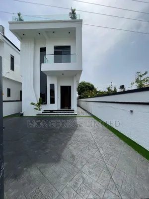 5bdrm Duplex in Idado for sale