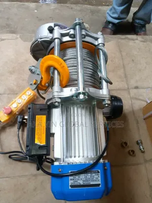 Chaina Single Phase S-4 Series Electric Winch 500-1000 K.G.