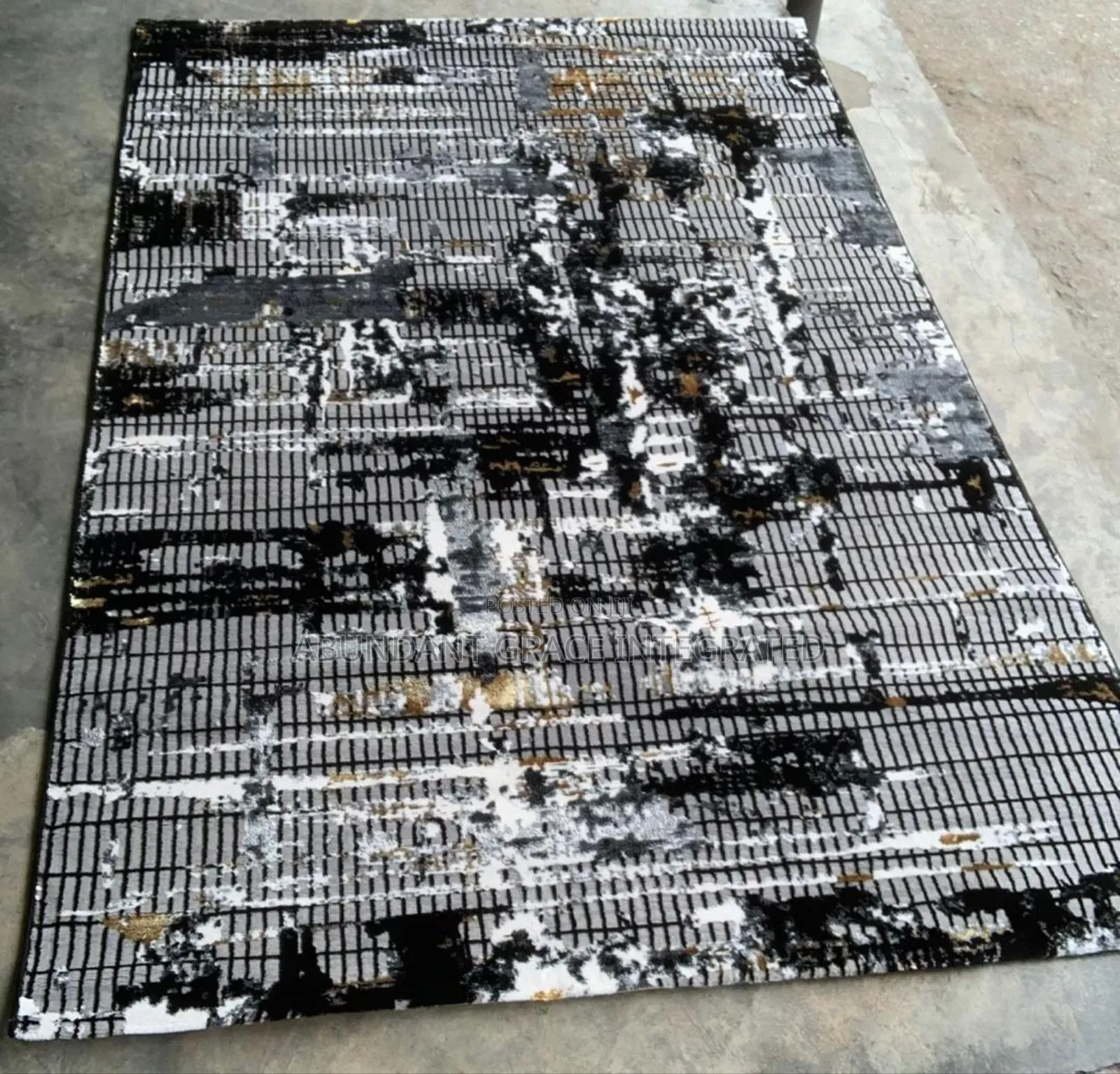 Executive Modern Central Rug.
