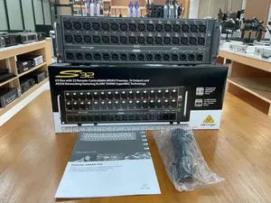 Behringer S32 Digital Snake Stage Box