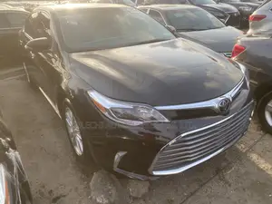 Toyota Avalon XLE Sedar FWD (3.5L 6cyl 6A) 2013 Black