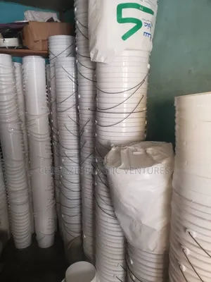 4 Liter and 20 Liter Paint Bucket