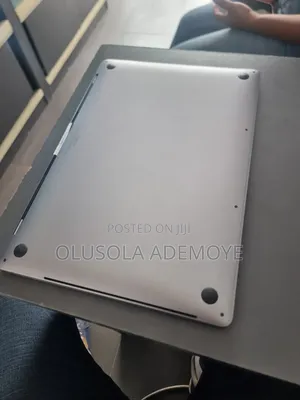 Laptop Apple MacBook Pro 2019 16GB Intel Core I7 SSD 512GB