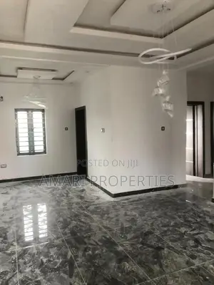 2bdrm Block of Flats in Vintage, Ajah for rent