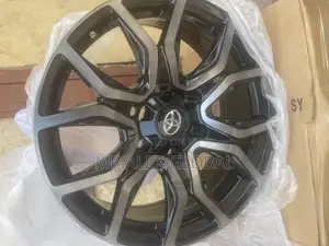 18inches Toyota Hilux RJM 2024
