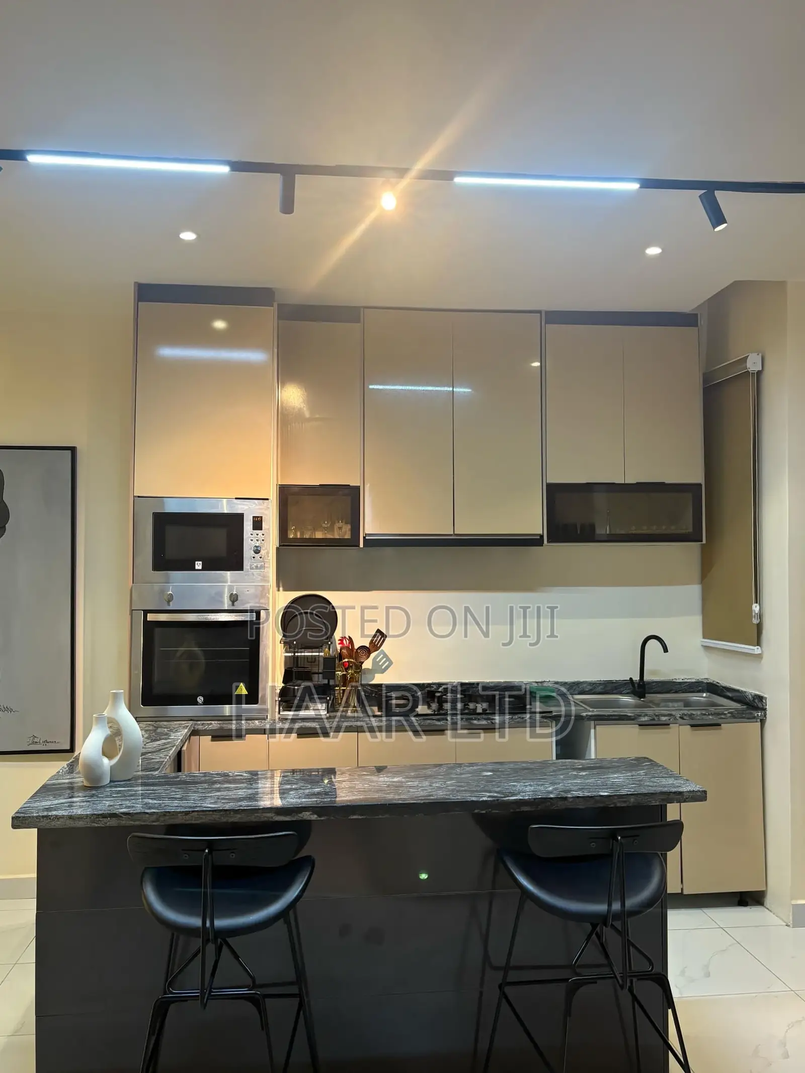 Beautiful and Luxurious 2 Bedroom Apartment.