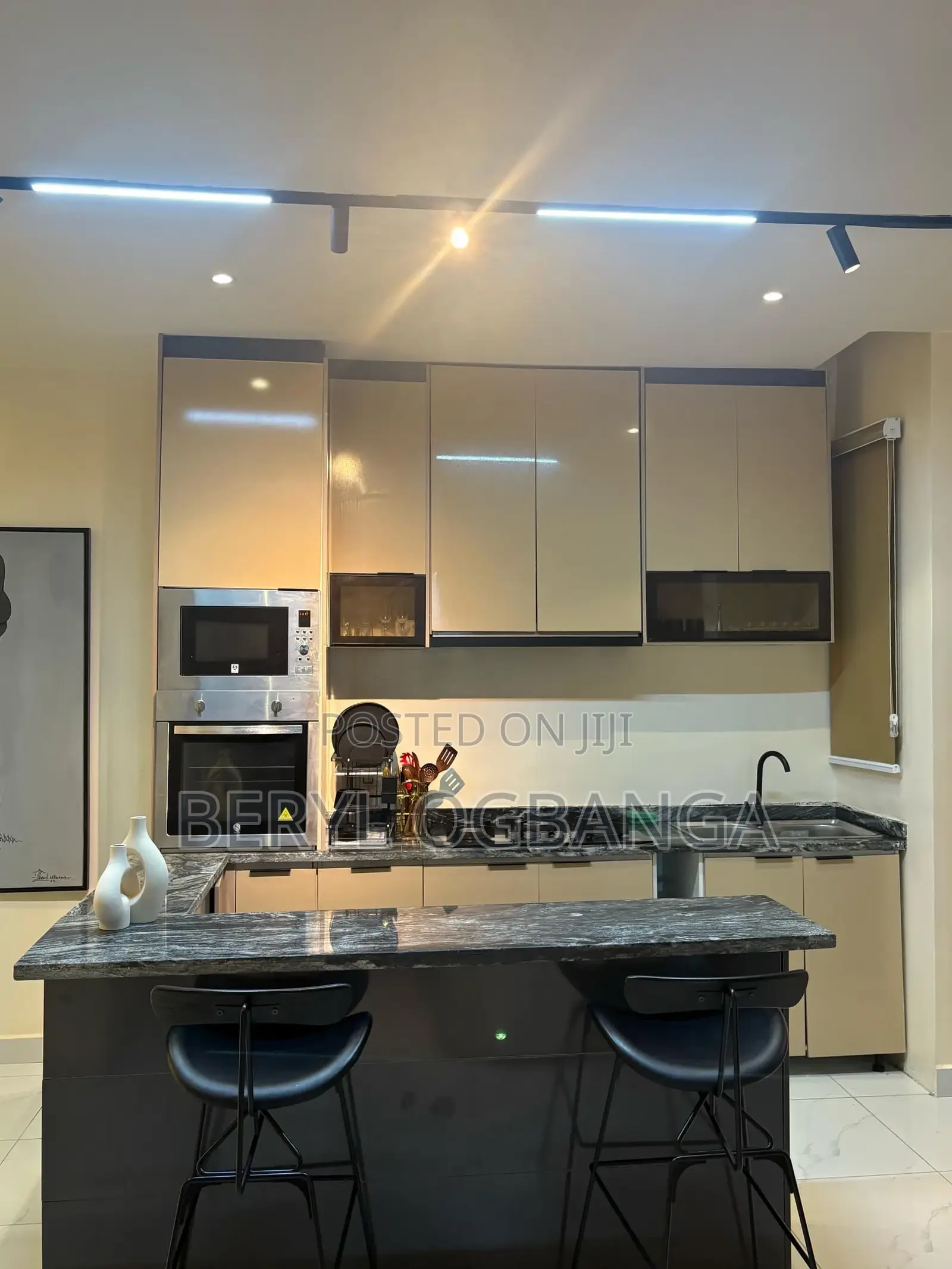 Beautiful and Luxurious 2 Bedroom Apartment.