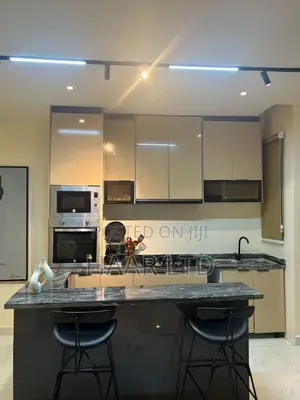 Beautiful and Luxurious 2 Bedroom Apartment.