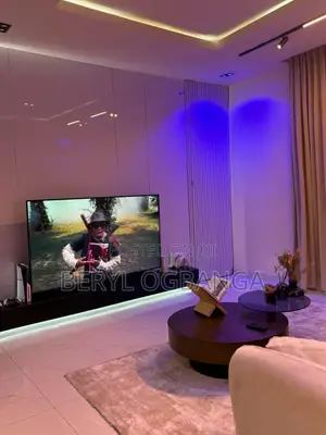 Beautiful and Luxurious 2 Bedroom Apartment.