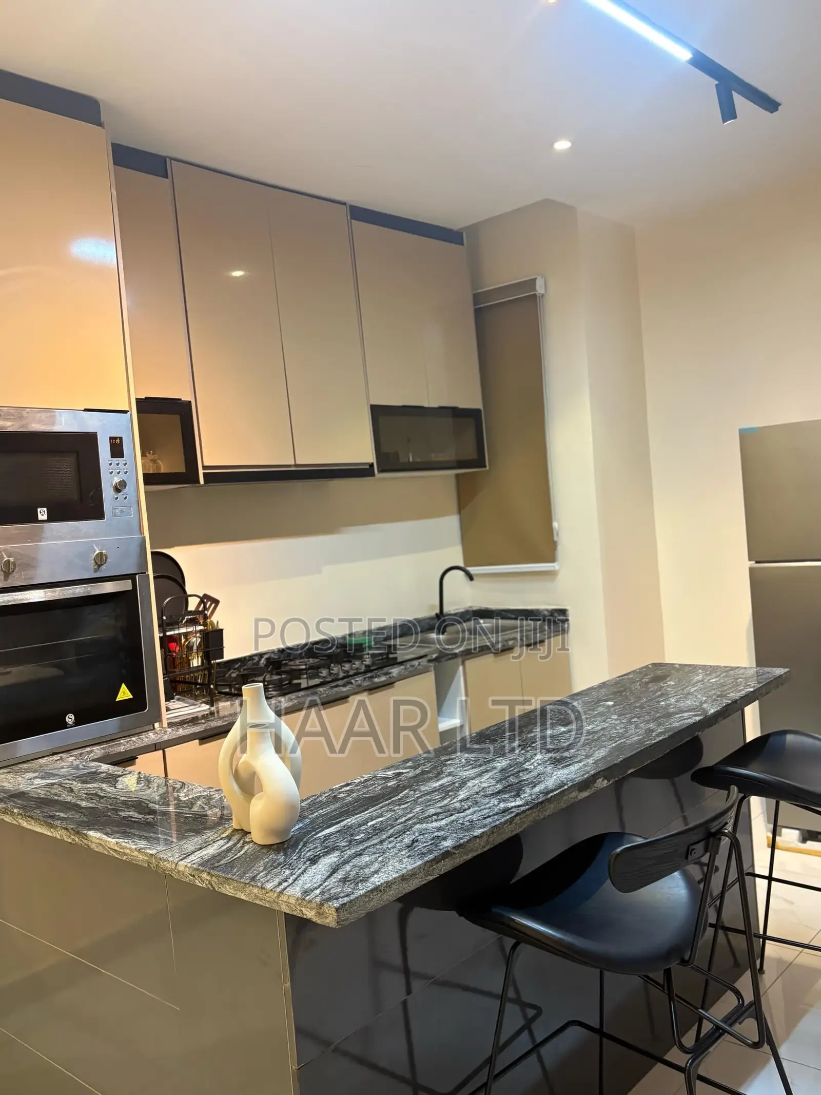 Beautiful and Luxurious 2 Bedroom Apartment.