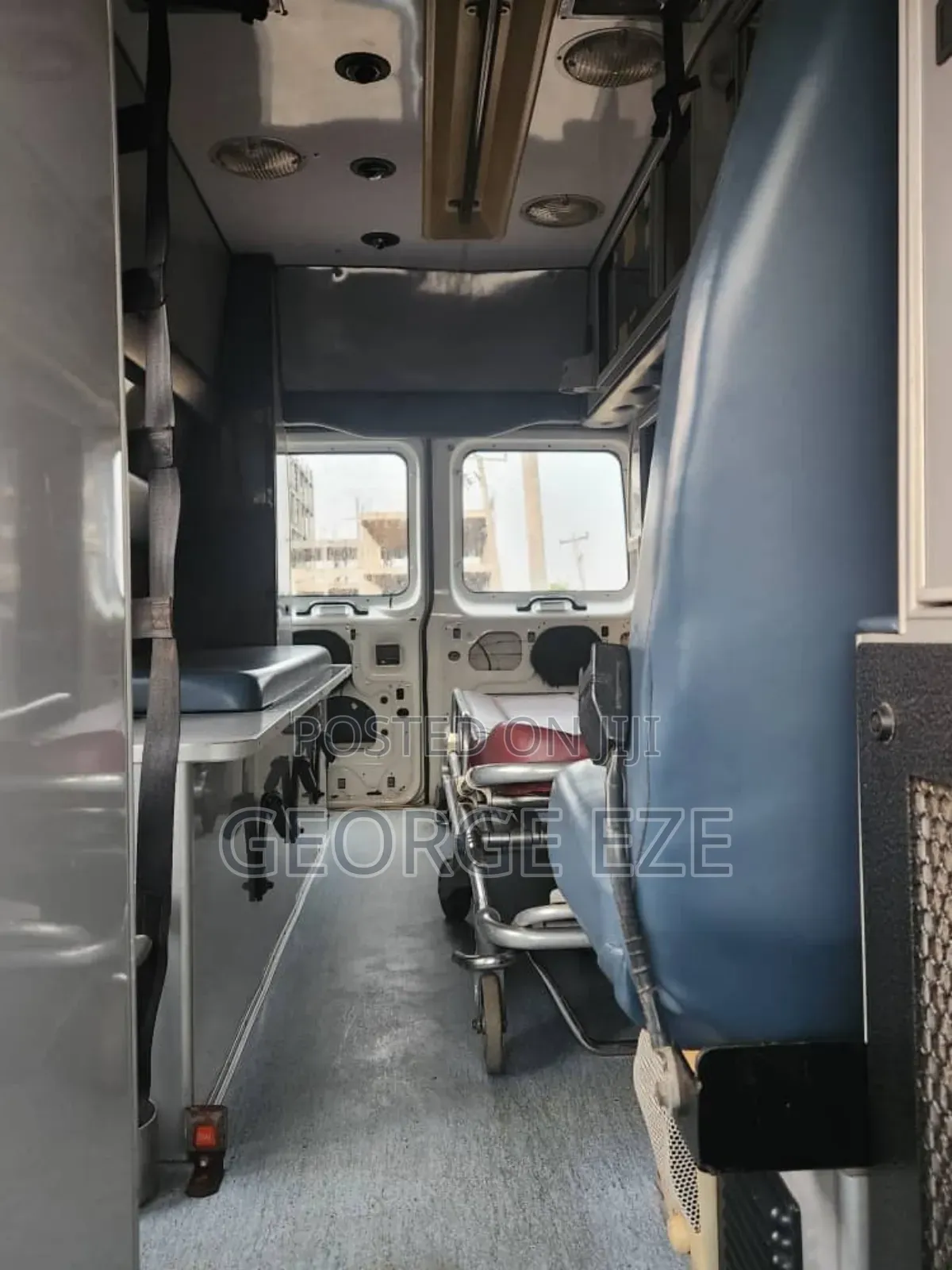 Ford Transit 2010 White