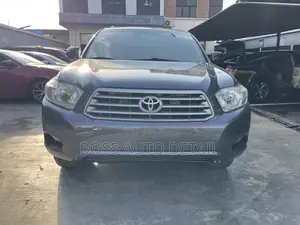Toyota Highlander SE 2010 Gray