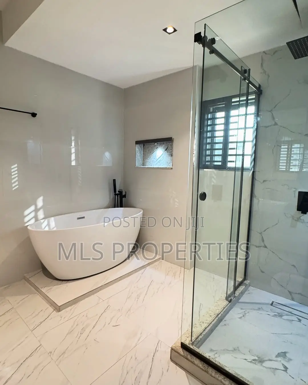3bdrm Apartment in Jabi Main for rent