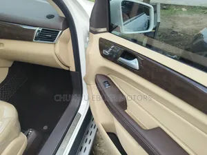 Mercedes-Benz GLE-Class GLE 350d 4MATIC 2017 White