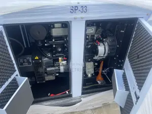 Heavy-duty England Perkins Soundproof Diesel Generator 33kva