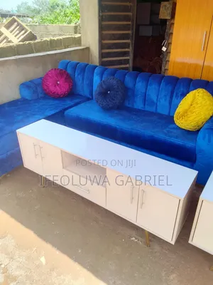 6 Setters L Shaped Sofa