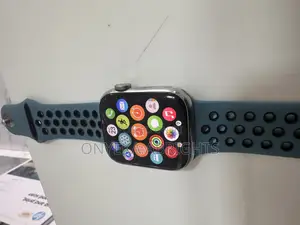 Photo - Original Apple Watch Series 7 45mm