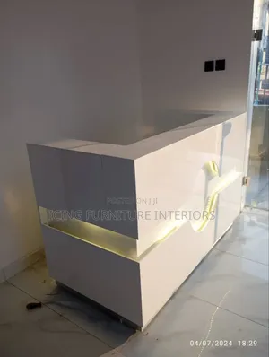 1.6 Meters Executive Reception Desk