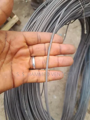 Black Straghting Wires (Mil - Steels Wires) (4 Mm Thickness)