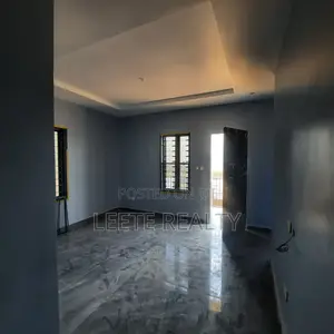 5bdrm Townhouse / Terrace in Mabushi for rent
