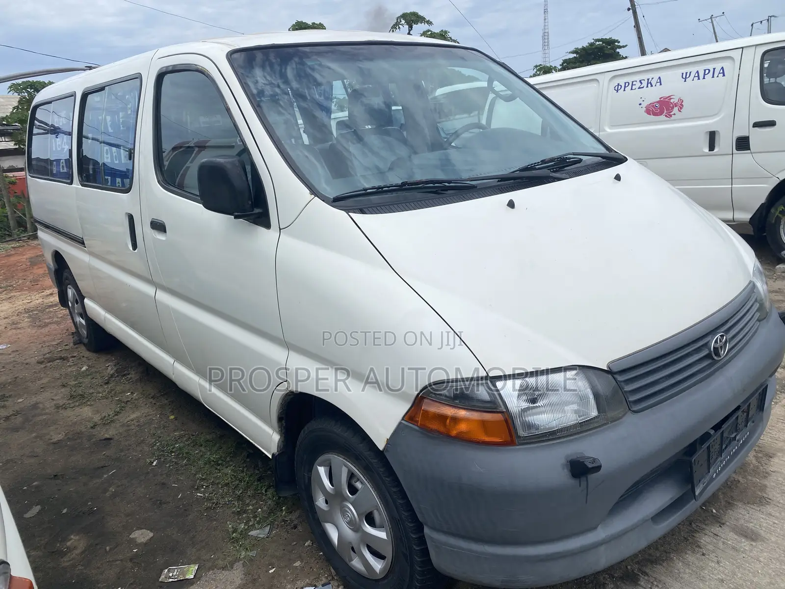 Toyota HiAce 2006 White