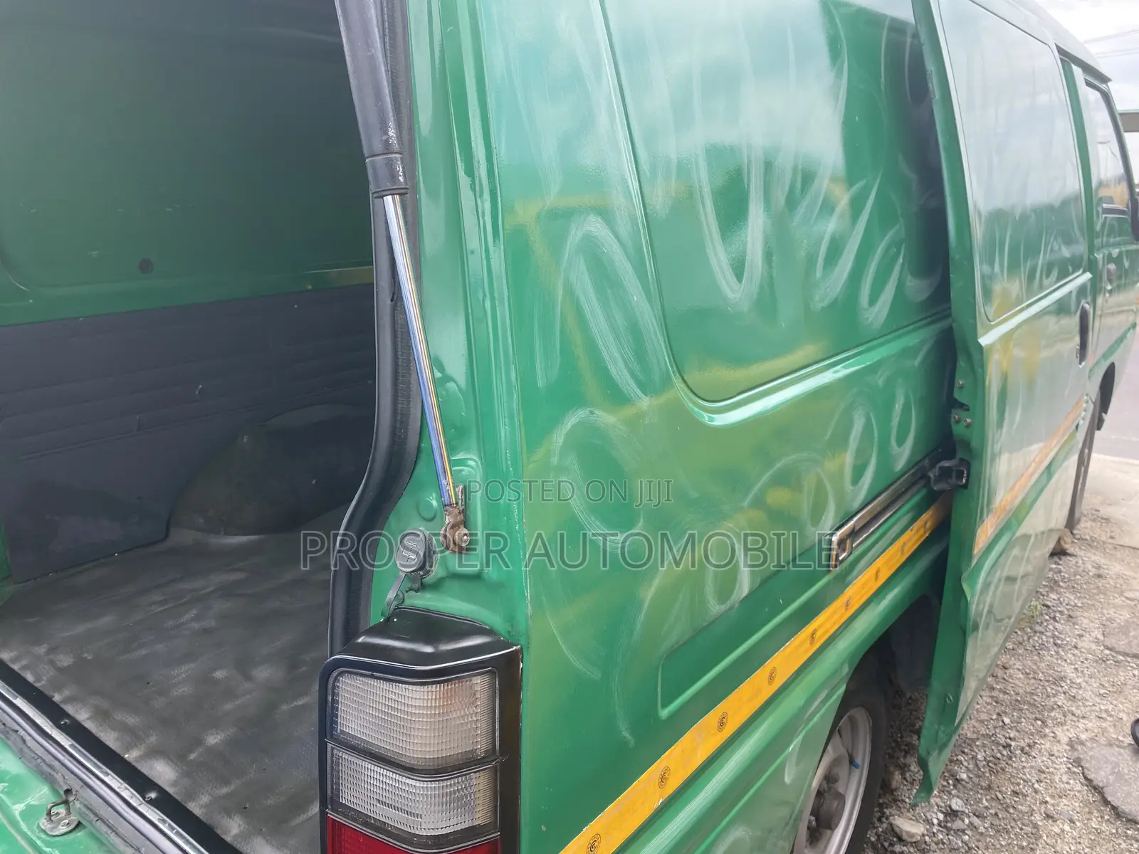 Mitsubishi Delica 2006 Green