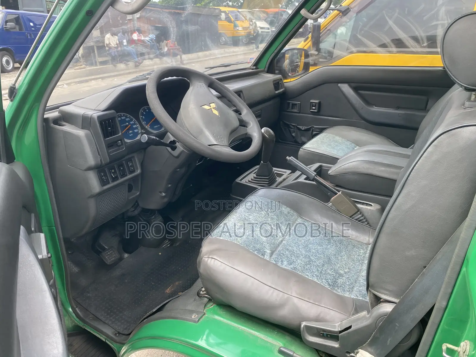 Mitsubishi Delica 2006 Green