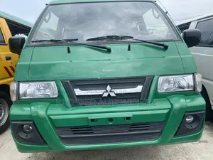 Mitsubishi Delica 2006 Green