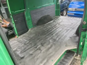 Mitsubishi Delica 2006 Green
