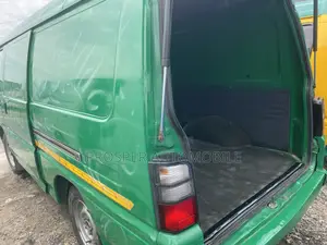 Mitsubishi Delica 2006 Green