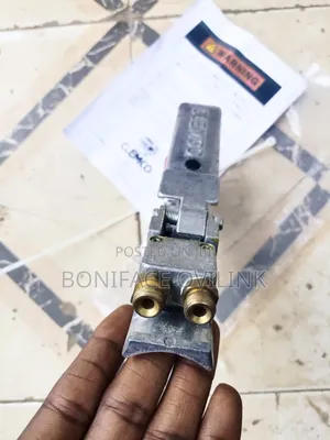 Sand Blasting Deadman Handle Clemco