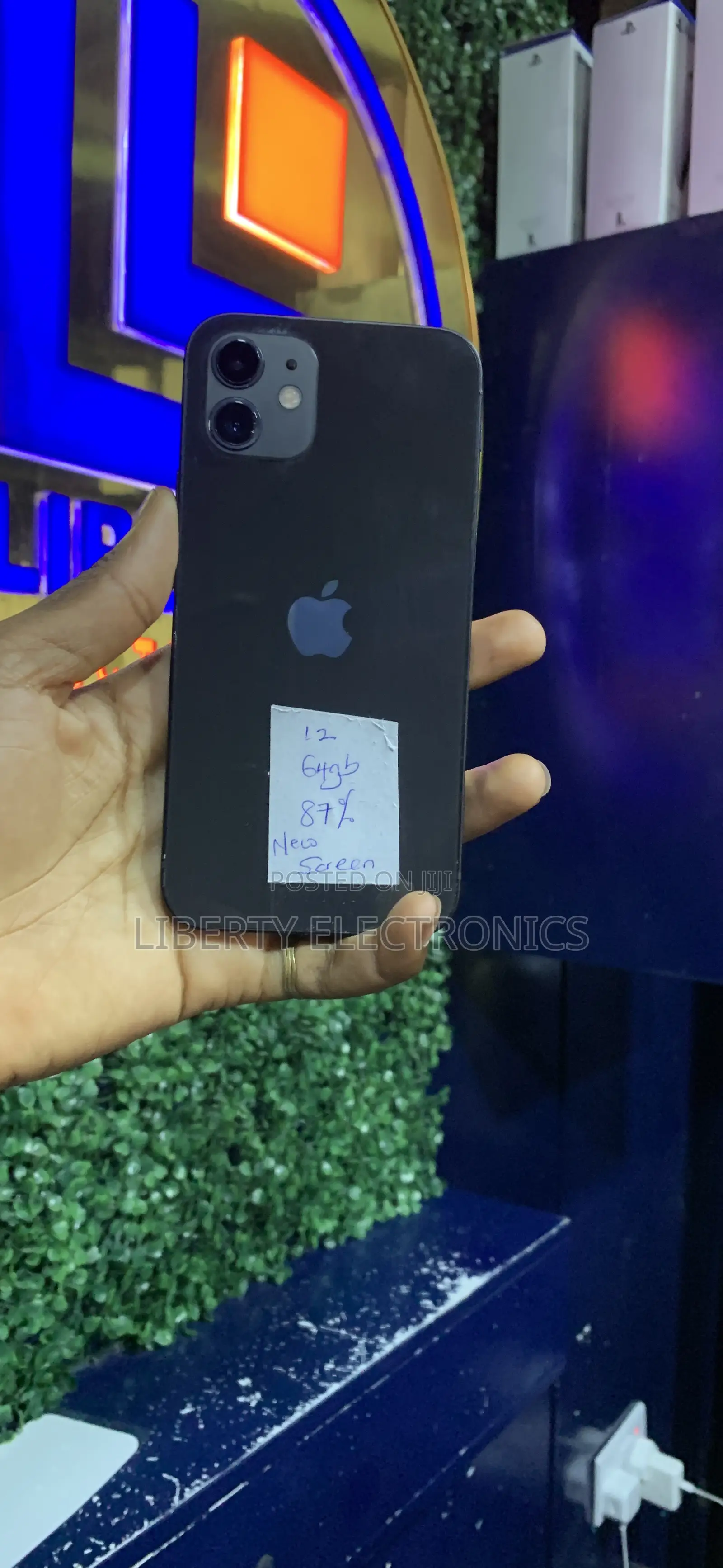 Apple iPhone 12 64 GB Black